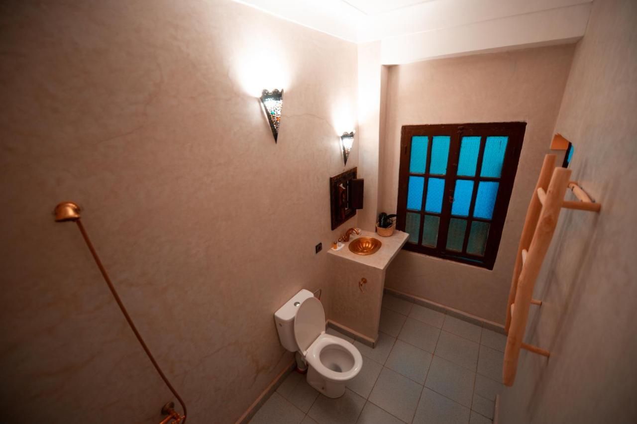 Deluxe Double Room Bath,806236911:JPEG